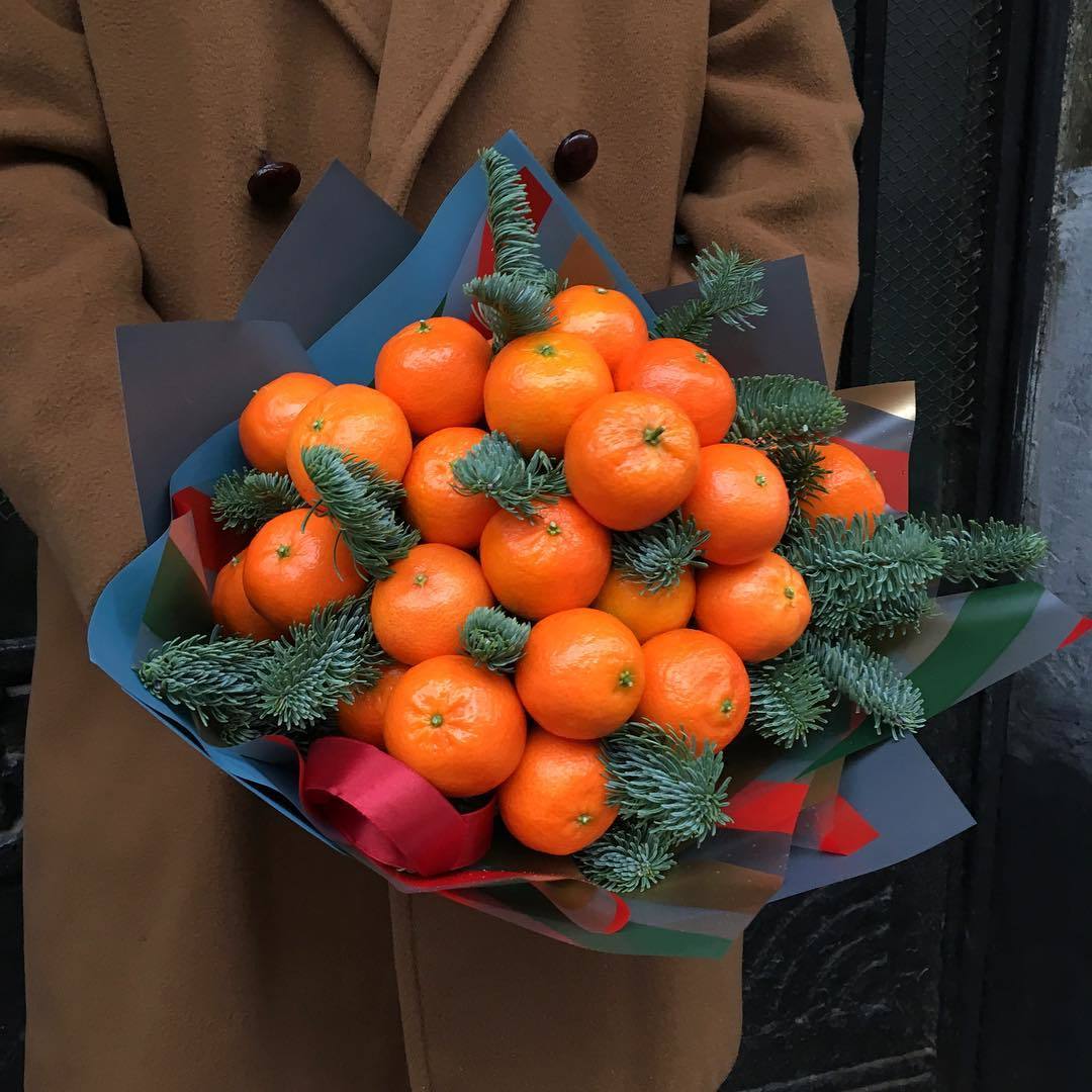 Sedobnyj-buket-4.-Buket-iz-fruktov.-Mandarin.jpg